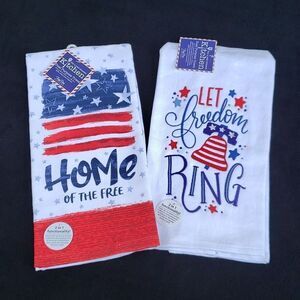 NWT Set of 2 Patriotic Independence Day 4th of July Decorative Kitchen Towels